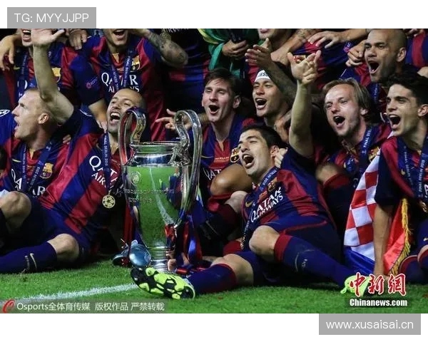 苏亚雷斯巅峰期团队成就解析：巴萨三冠王核心作用